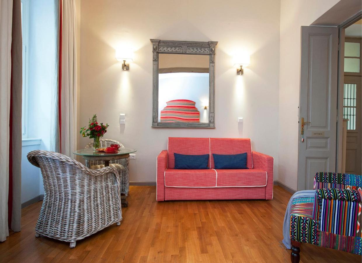 Acropolis Townhouseco * Atene