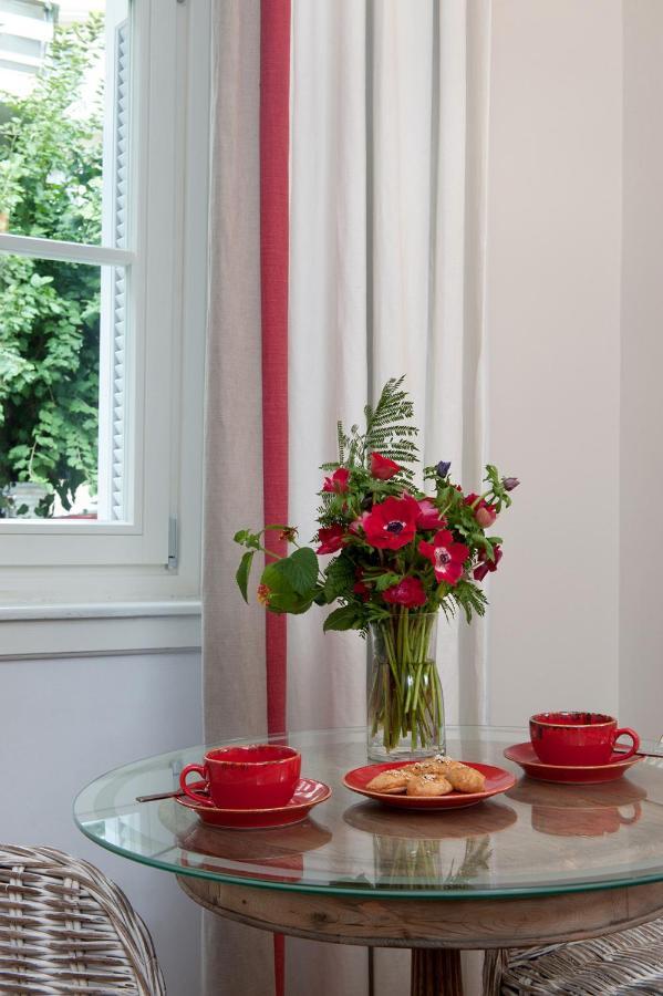 Апартаменты Acropolis Townhouseco *